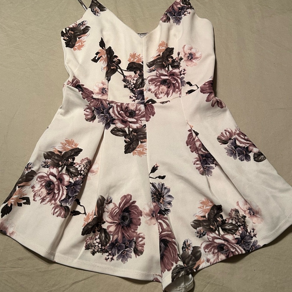 Floral Women’s Dress in White Cream